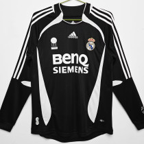 2006/2007 RMA Black Long Sleeve Retro Soccer Jersey