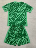 24/25  PSG Green Goalkeeper Kids Soccer Jersey(儿童）