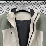 24/25 F700 NK White &Green Single Layer Windbreaker(连帽冲锋衣）