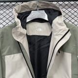 24/25 F701 TNF Green & White Single Layer Hooded Windbreaker (连帽）