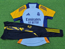 24/25 RMA Light Blue Player Version Suit  Soccer Jersey（Black pants）黑裤