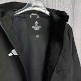 24/25  Man Utd Black Assault  Hooded Windbreaker (Y12连帽冲锋衣）