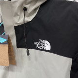 24/25 F701 TNF Black & White Single Layer Hooded Windbreaker (连帽）