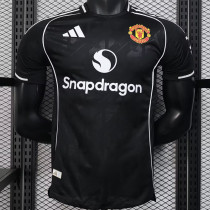 25/26  Man Utd Black Special Edition Player Version Soccer Jersey(白边）