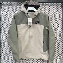 24/25 F700 NK White &Green Single Layer Windbreaker(连帽冲锋衣）