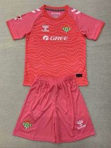 24/25  Real Betis Pink Goalkeeper  Kids Soccer Jersey