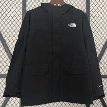 24/25 New TNF Black  Windbreaker(前直衣兜）