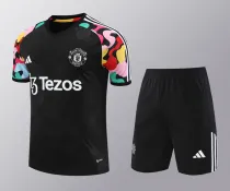 24/25 Man Utd Black Training Short Suit