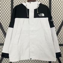24/25 New TNF White  Windbreaker(侧衣兜）