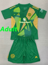 24/25 Man Utd Green Goalkeeper  Fans Soccer Jersey(成人）