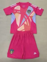 24/25 Leeds United Pink Goalkeeper Kids Soccer Jersey