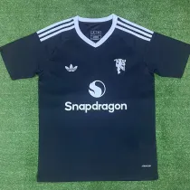 24/25  Man Utd Black Training Shirts