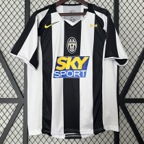2004/2005 JUV Home Retro Soccer Jersey