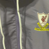 LIV Grey Grey Retro windbreaker(连帽）
