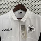 24/25 Germany White Windbreaker（带红黄黑三边）