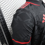 25/26 Man Utd  Black Special Edition Player Version Soccer Jersey翻领红色胸前广告