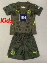 24/25  Dortmund Dark Green Goalkeeper Kids Soccer Jersey(儿童）