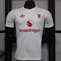 24/25 Man Utd  White Special Edition Player Version Soccer Jersey（胸前红广告）