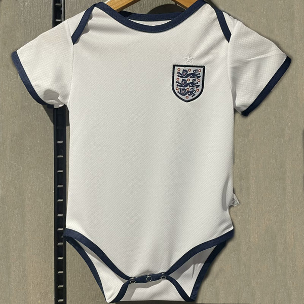 24/25 England Home  Baby Infant Crawl Suit
