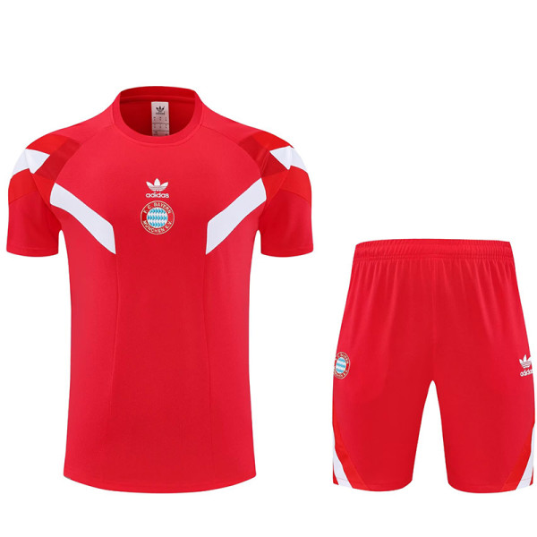 25/26 Bayern  Red Training Short Suit