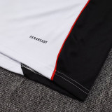 25/26 Bayern  White Half Pull Tracksuit #B2530 (半拉链)