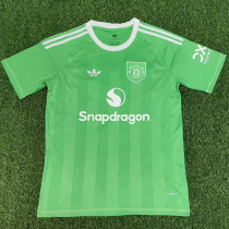 25/26 Man Utd Goalkeeper Green  Fans Soccer Jersey