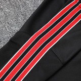 24/25 Man Utd Black Retro Edition Kids Half Pull Tracksuit #B2506 (半拉链)