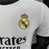 25/26 RMA  Team Logo Special Edition White Player Version Soccer Jersey(圆领）