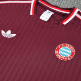 25/26  Bayern Maroon Retro Training Short Suit （直纹）