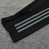 24/25 RMA White  Half Pull  Kids tracksuit  (童装白配黑裤、半拉链)