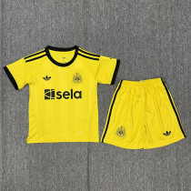 25/26 Newcastle Goalkeeper Yellow Kids   Soccer Jersey