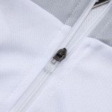 25/26  RMA White &Grey Half Pull  Kids tracksuit #E25106 (童装白衣配灰裤、半拉链)