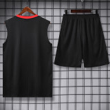 25/26 Man Utd Retro BlackTank top and shorts suit