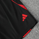 25/26 Man Utd Red & Black Training Shorts Suit