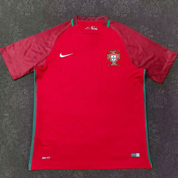 2016/2017 Portugal Home Retro Soccer Jersey