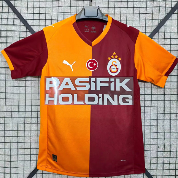 25/26 Galatasaray Home Fans Soccer Jersey(Advertisement)(带胸前广告五星）