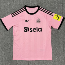 25/26 Newcastle Goalkeeper Pink Fans  Soccer Jersey