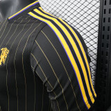 25/26 Man Utd Leisure Edition Black Player Version Soccer Jersey黄色细线