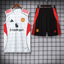 25/26 Man Utd White Team Logo Training Shorts Suit
