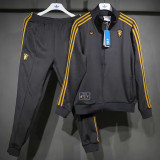 25/26 Man Utd Clover Leisure Black Jacket Tracksuit