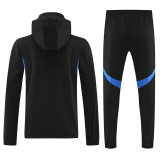 25/26 Man Utd Black Hooded Windbreaker Tracksuit