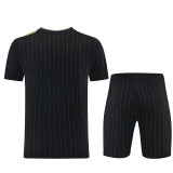 26/27 Man Utd Black Training Shorts Suit
