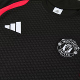 26/27 Man Utd Black Training Shorts Suit