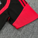 26/27 Man Utd Black Training Shorts Suit