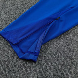 26/27 CHE White polo shirts Blue pants suit