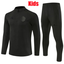 26/27 Man Utd Black Kids Half Pull Tracksuit (童装半拉链)