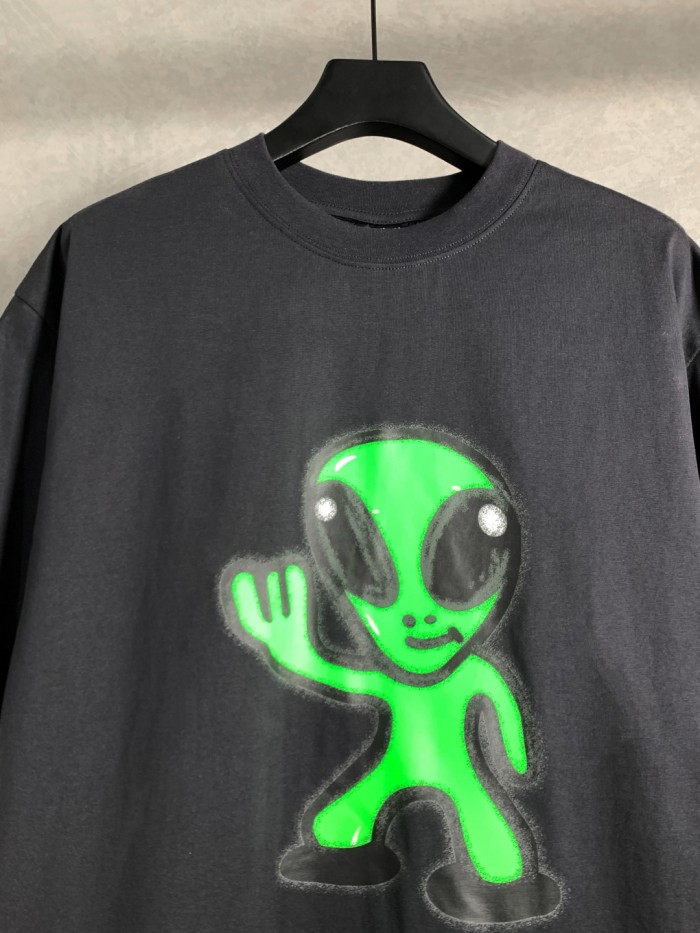 Balenciaga Alien Graphic T-Shirt – Round Neck, Short Sleeve, Designer Streetwear Tee TX05