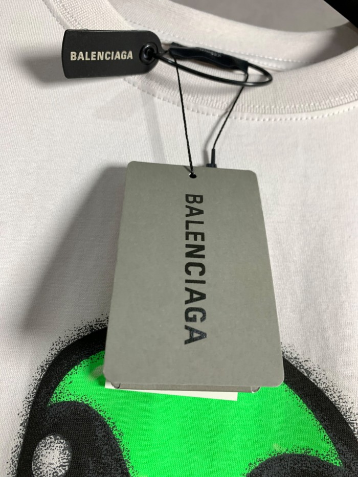 Balenciaga Alien Graphic T-Shirt – Round Neck, Short Sleeve, Designer Streetwear Tee TX05