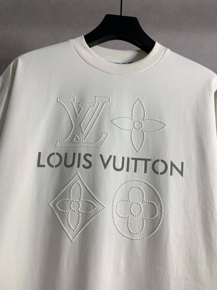 Louis Vuitton Reflective Letter Hot Diamond Print T-Shirts TX03