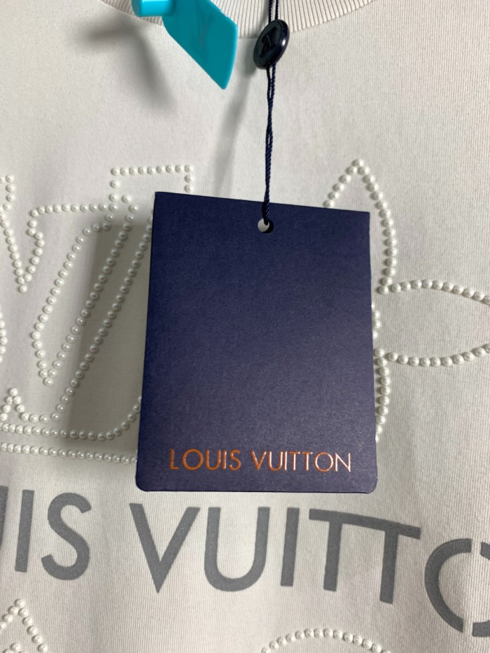 Louis Vuitton Reflective Letter Hot Diamond Print T-Shirts TX03